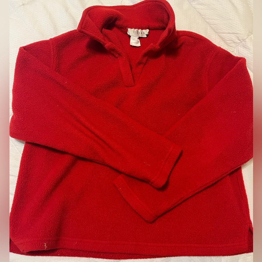 Cropped red pullover fleece